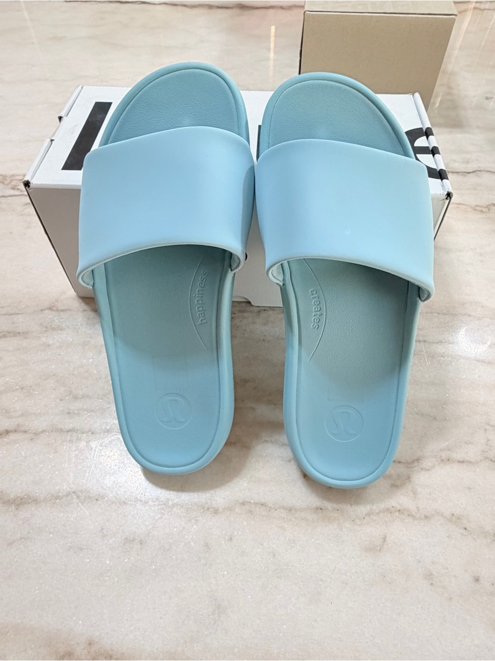 Brand New Lululemon Light Blue Women's Slide Sandals size 9 *Breeze Blue*